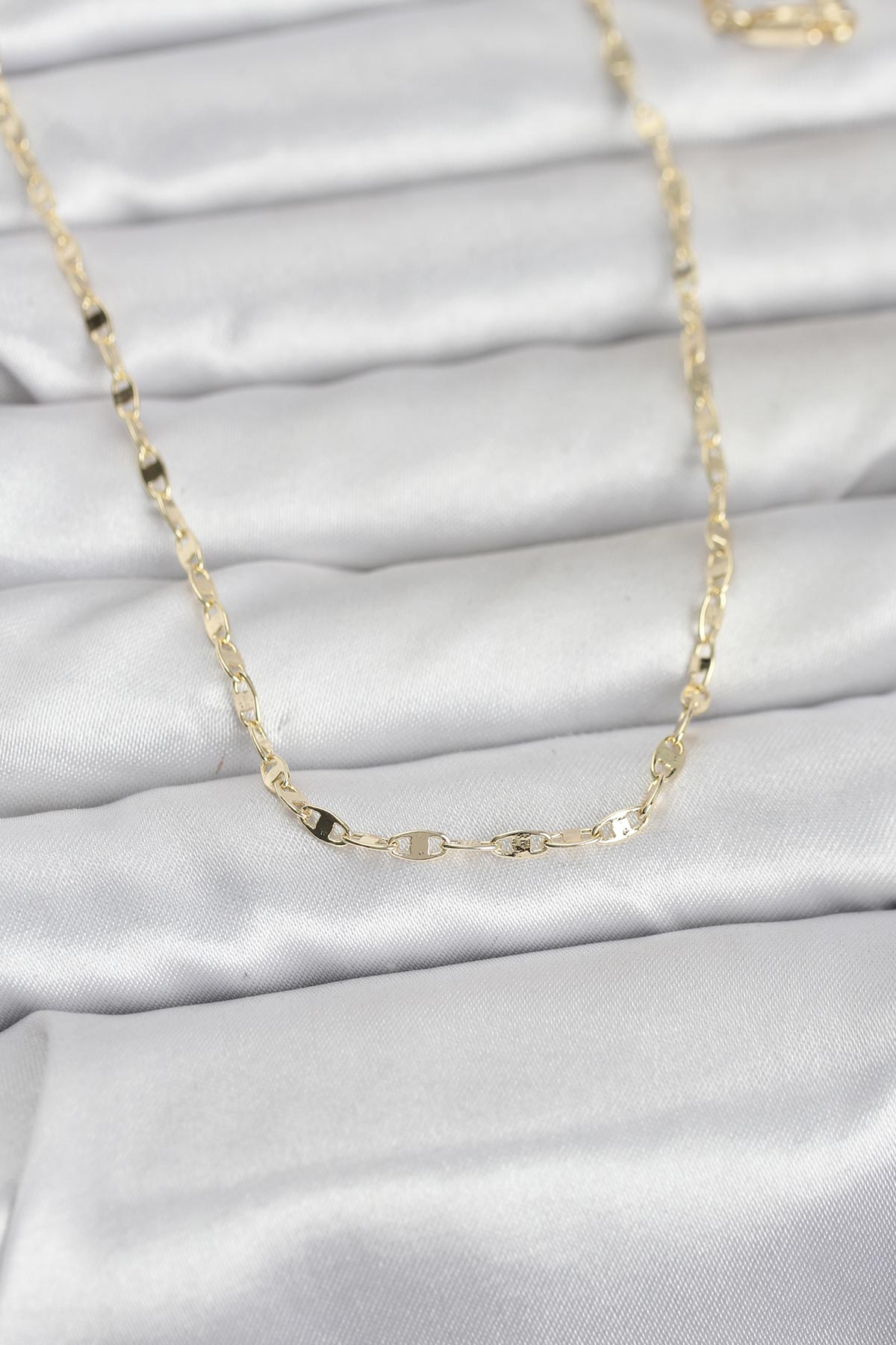 CM 14K Gold Renk Yassı Gemici Zincir Model 60 cm Kadın Kolye 5886 1 CM 14K Gold Renk Yassı Gemici Zincir Model 60 cm Kadın Kolye 5886