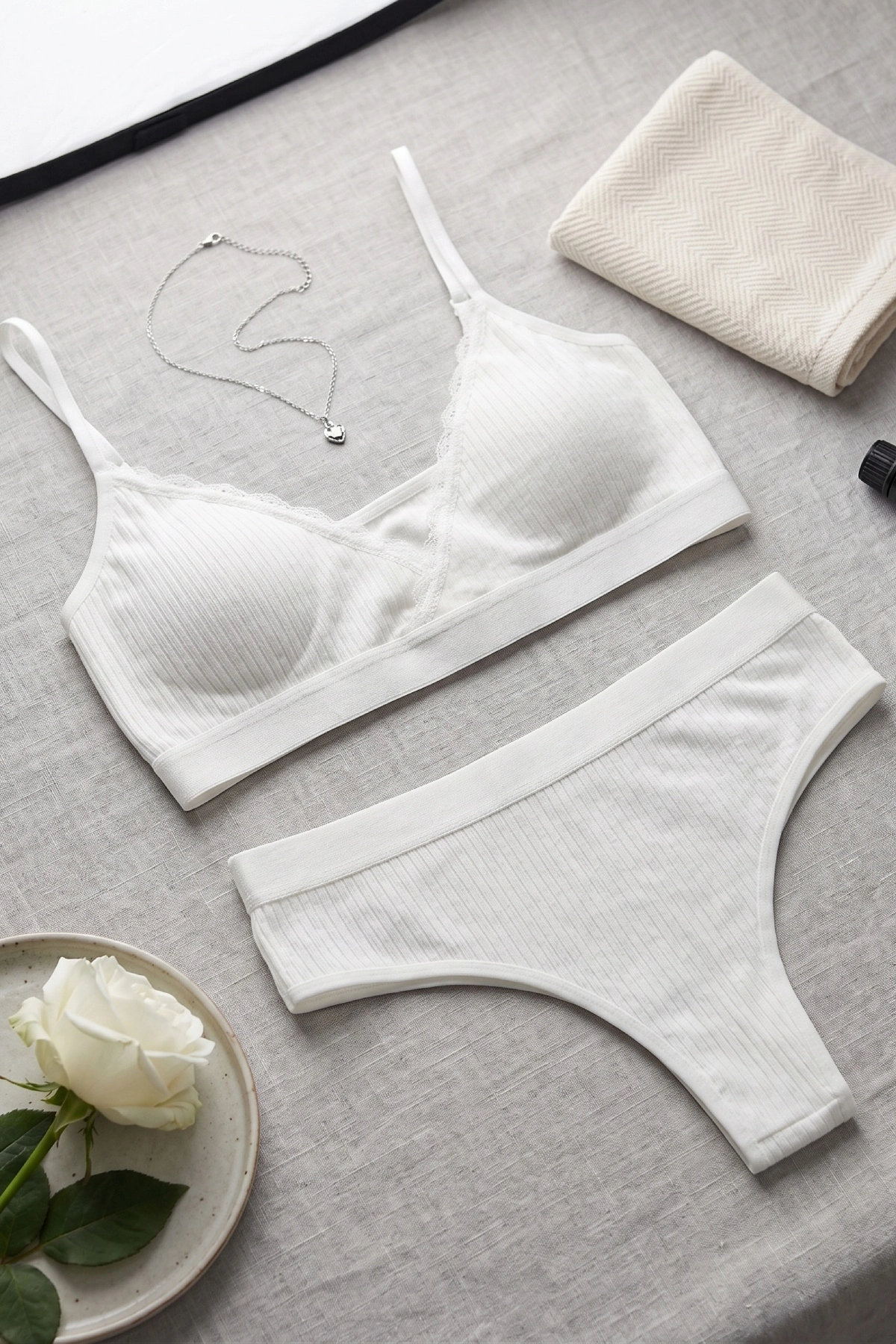 Kadın Ekru Çıkarılabilir Pedli Fitilli Dantelli Bralet Takımı 3 Kadın Ekru Çıkarılabilir Pedli Fitilli Dantelli Bralet Takımı - Görsel 3