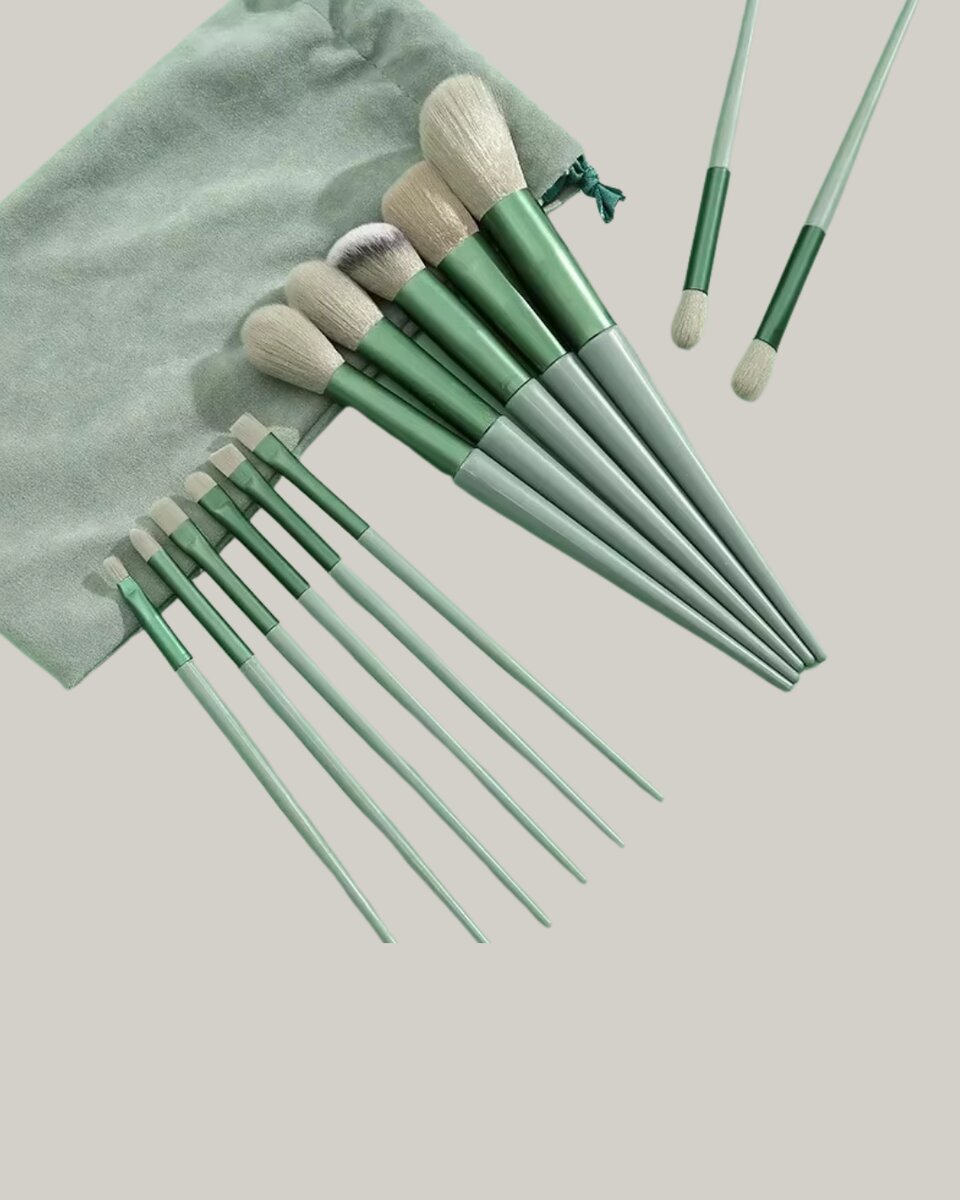 Cilt Dostu Profesyonel Makyaj Fırça Seti Pudra ve Fondöten İçin Uygun 4 Cilt Dostu Profesyonel Makyaj Fırça Seti Pudra ve Fondöten İçin Uygun - Görsel 4