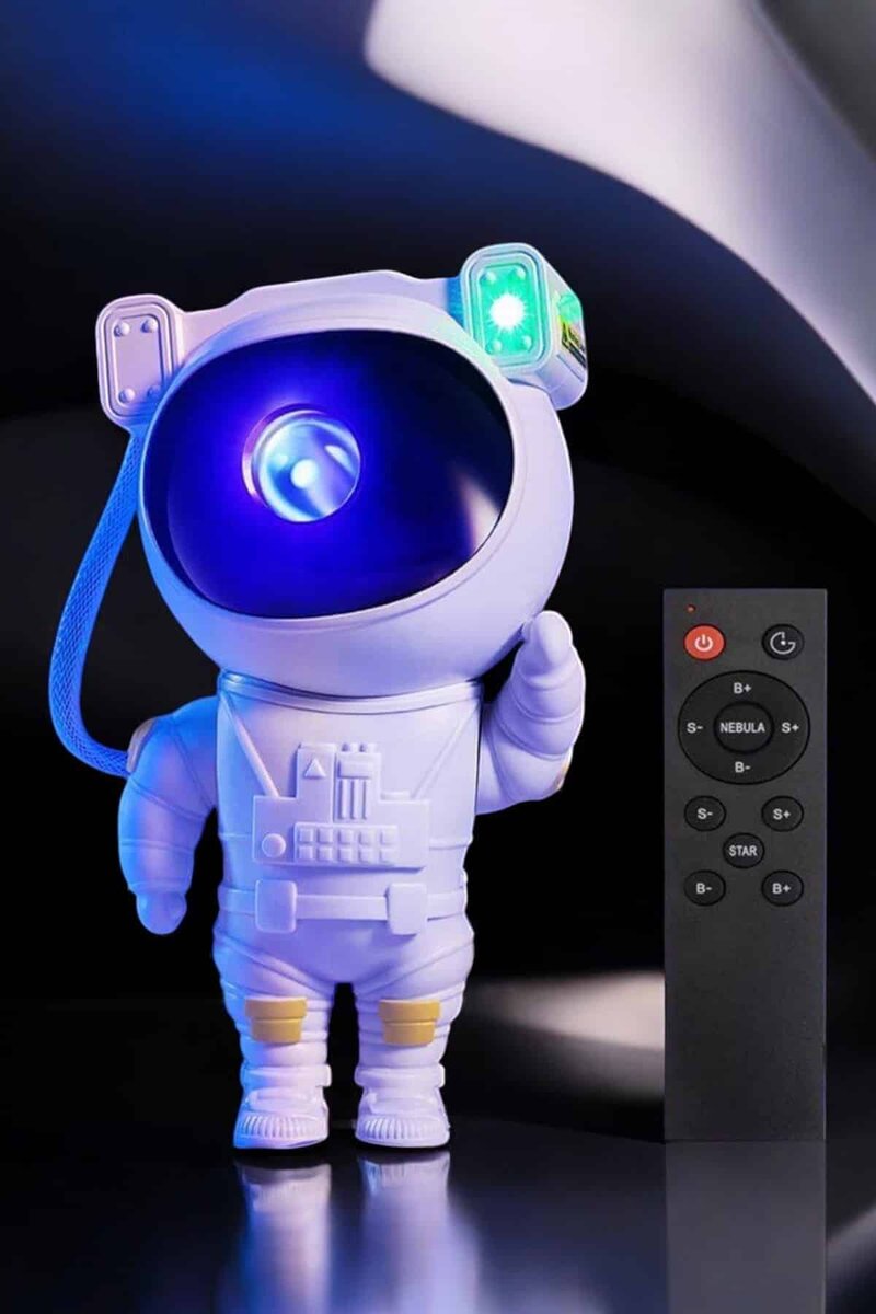 Astronot Görünümlü Projeksiyon Speaker Taşınabilir 3 Astronot Görünümlü Projeksiyon Speaker Taşınabilir - Görsel 3