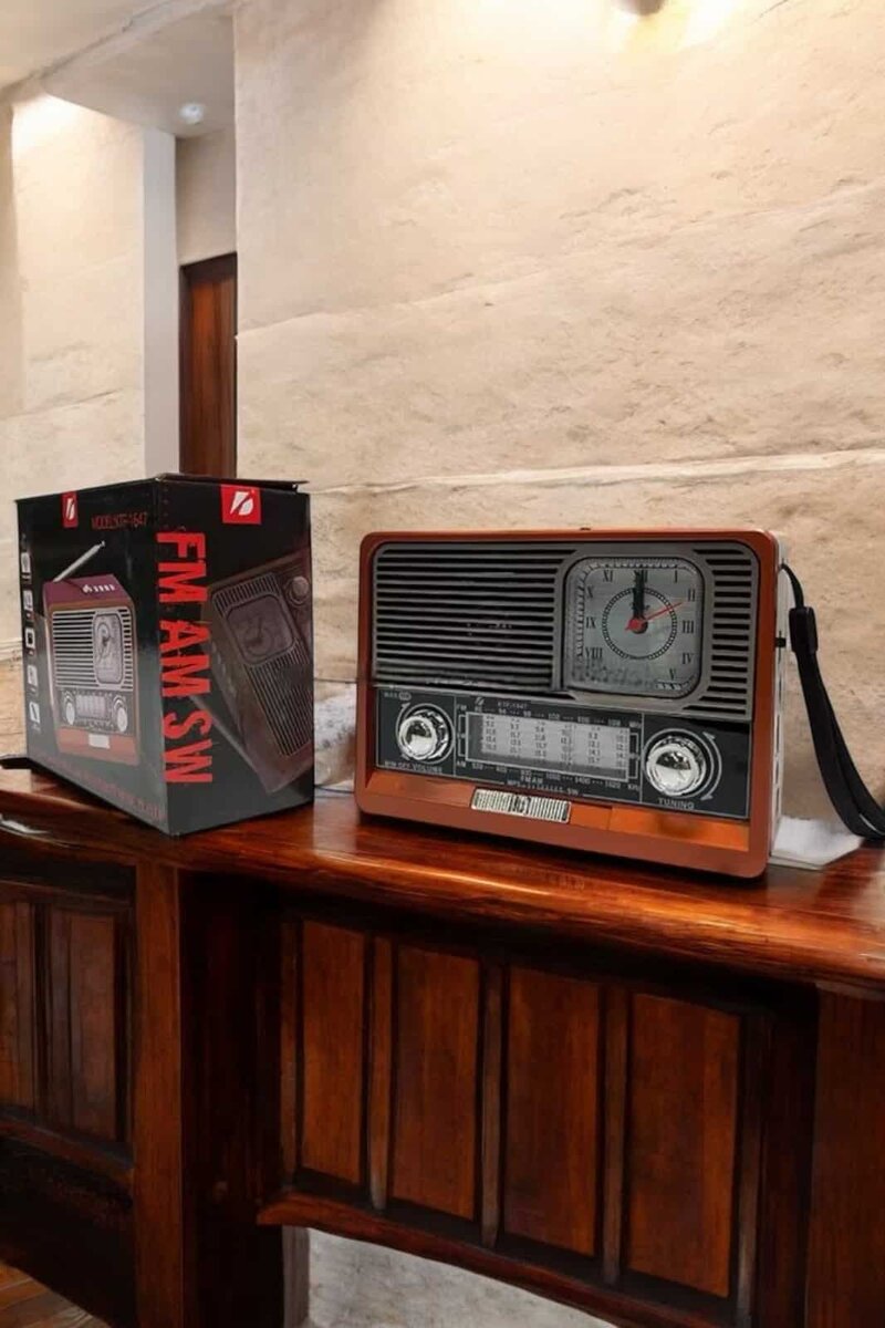 Nostaljik Görünümlü USB Girişli Bluetooth Bağlantılı Radyo 2 Nostaljik Görünümlü USB Girişli Bluetooth Bağlantılı Radyo - Görsel 2