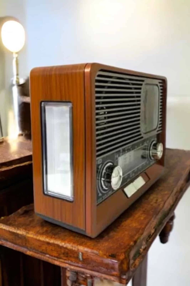 Ahşap Görünümlü Retro Bluetooth Radyo USBAUX Ve SD Kart Girişli 4 Ahşap Görünümlü Retro Bluetooth Radyo USBAUX Ve SD Kart Girişli - Görsel 4