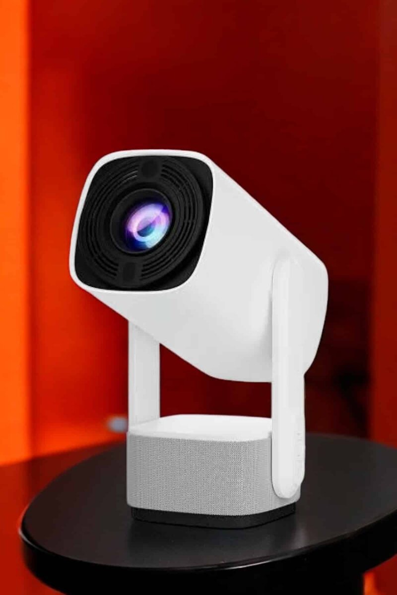 Şarjlı Projeksiyon Oyun Sinema Projektörü 4K HD Görüntü Kaliteli 3 Şarjlı Projeksiyon Oyun Sinema Projektörü 4K HD Görüntü Kaliteli - Görsel 3