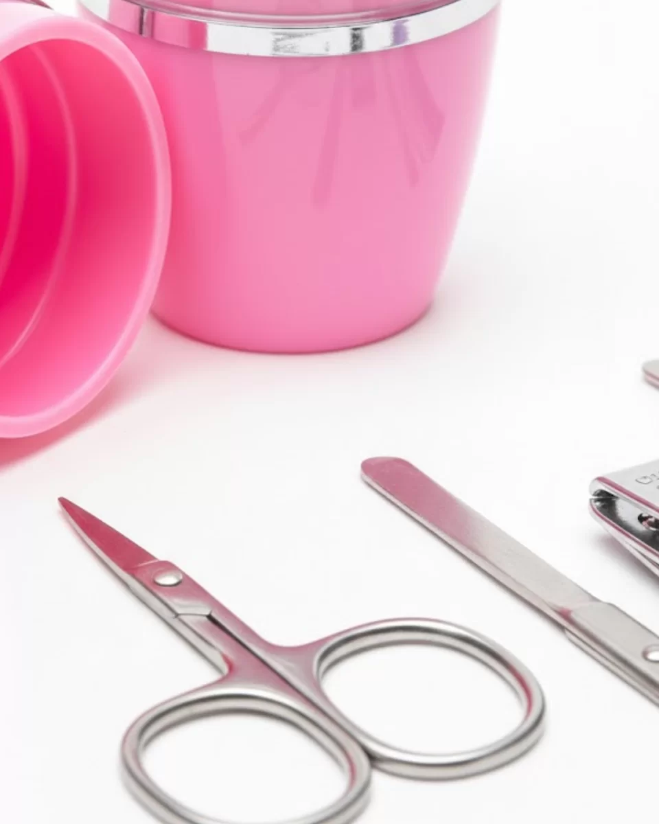 Tırnak Bakım Manikür Pedikür Seti 4 Parça Pembe Ev ve Seyahat Uyumlu Yeni Nesil 4 Tırnak Bakım Manikür Pedikür Seti 4 Parça Pembe Ev ve Seyahat Uyumlu Yeni Nesil - Görsel 4
