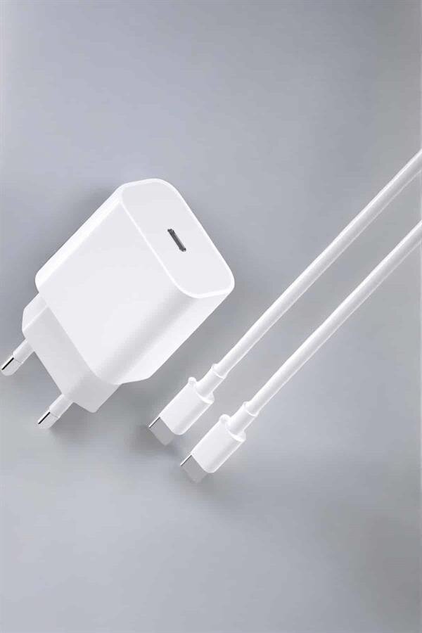 İOS Uyumlu Type-C Girişli Hızlı Şarj 15/15 Pro Max Adaptör ve Kablosu 1 İOS Uyumlu Type-C Girişli Hızlı Şarj 15/15 Pro Max Adaptör ve Kablosu