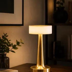Kablosuz Mantar Masa Lambası Gold Kare Tasarım Type C Şarjlı