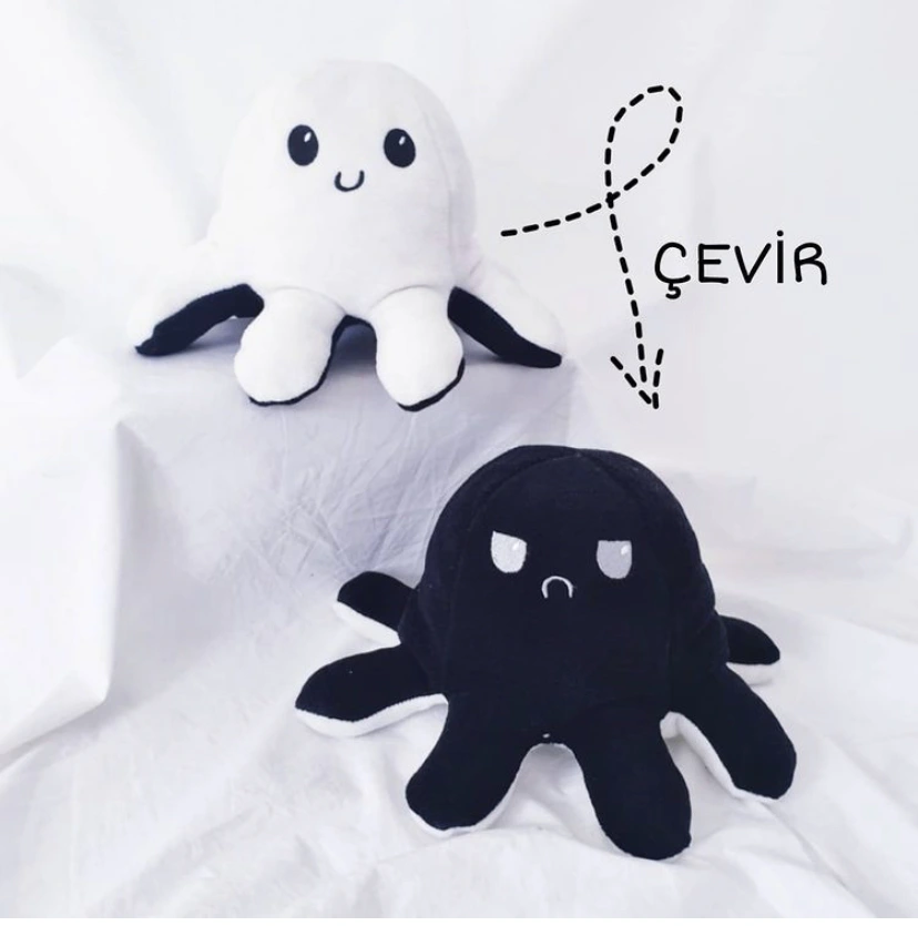 Ahtapot Yastık Çevirdikçe Trip Değiştiren Eğlenceli Yastık Siyah - Beyaz 1 Ahtapot Yastık Çevirdikçe Trip Değiştiren Eğlenceli Yastık Siyah - Beyaz