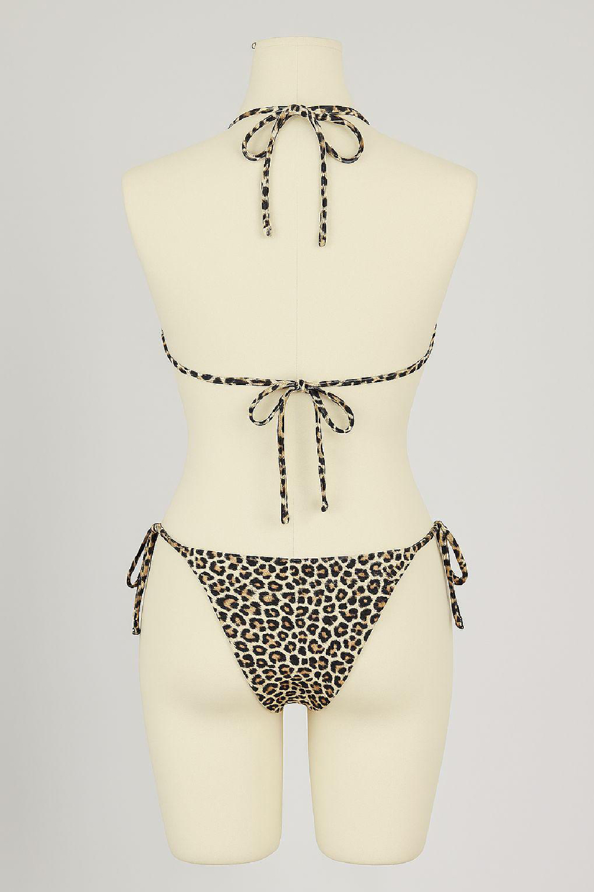 Kadın Siyah ve Leopar Detaylı Yandan Bağlamalı Bikini Takımı 2 Kadın Siyah ve Leopar Detaylı Yandan Bağlamalı Bikini Takımı - Görsel 2