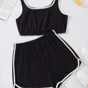 Kadın Siyah Askılı Crop Top ve Şortlu Gecelik Takım H110560