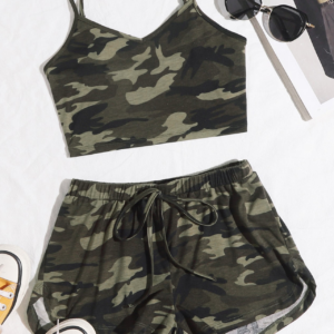 Kadın Kamuflaj Desenli Askılı Crop Top ve Şortlu Gecelik Takım H110440