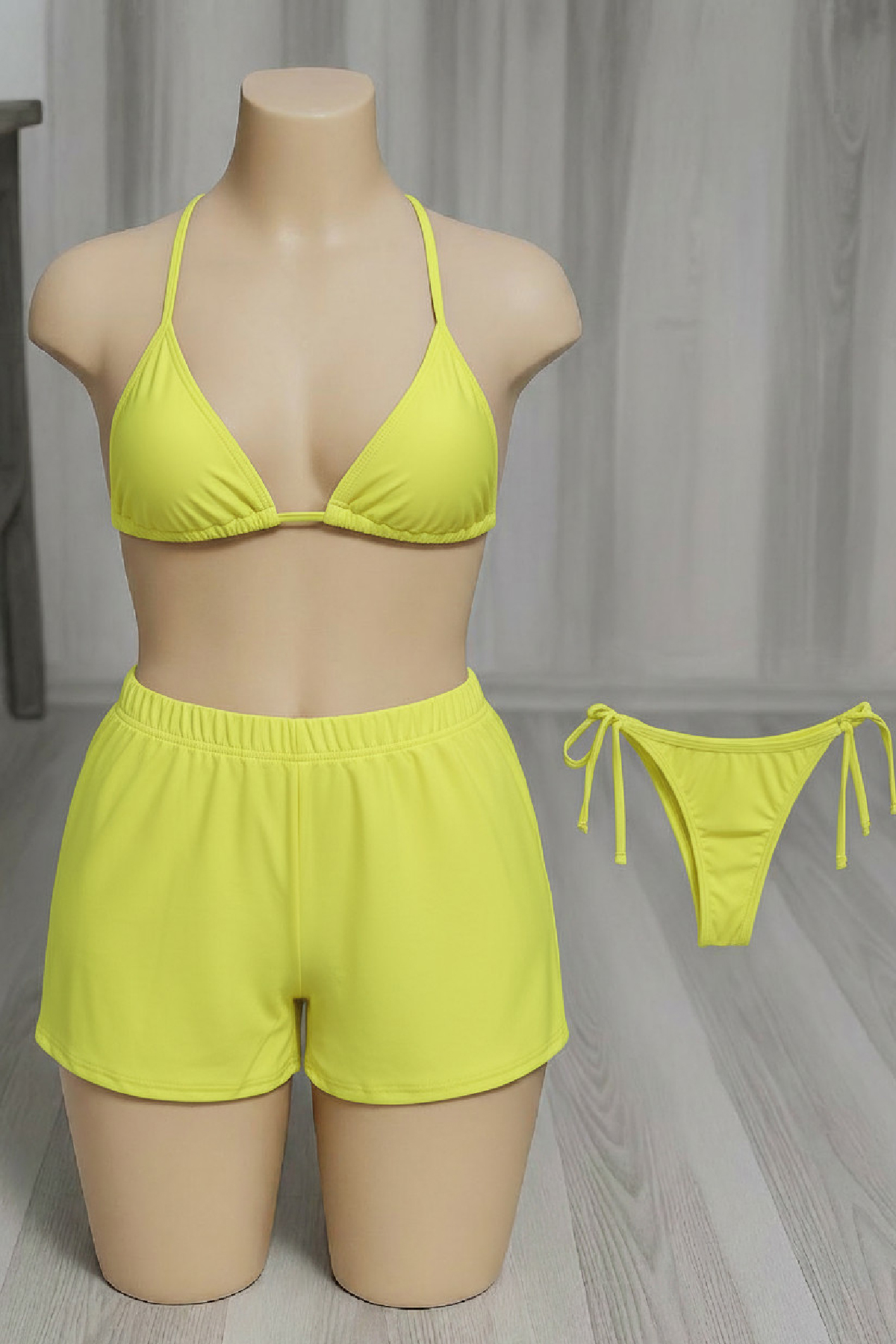 Kadın 3'lü Set Fosforlu Şortlu ve Yandan Bağlamalı Bikini Mayo Takımı 3 Kadın 3'lü Set Fosforlu Şortlu ve Yandan Bağlamalı Bikini Mayo Takımı - Görsel 3