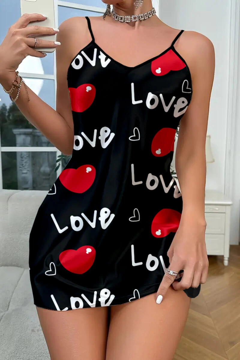 Love Desenli Siyah Saten Gecelik 1 Love Desenli Siyah Saten Gecelik