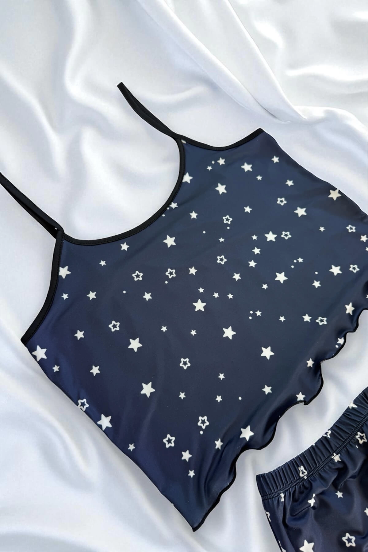 Yıldız Desenli Lacivert Şortlu Pijama Takımı 4 Yıldız Desenli Lacivert Şortlu Pijama Takımı - Görsel 4