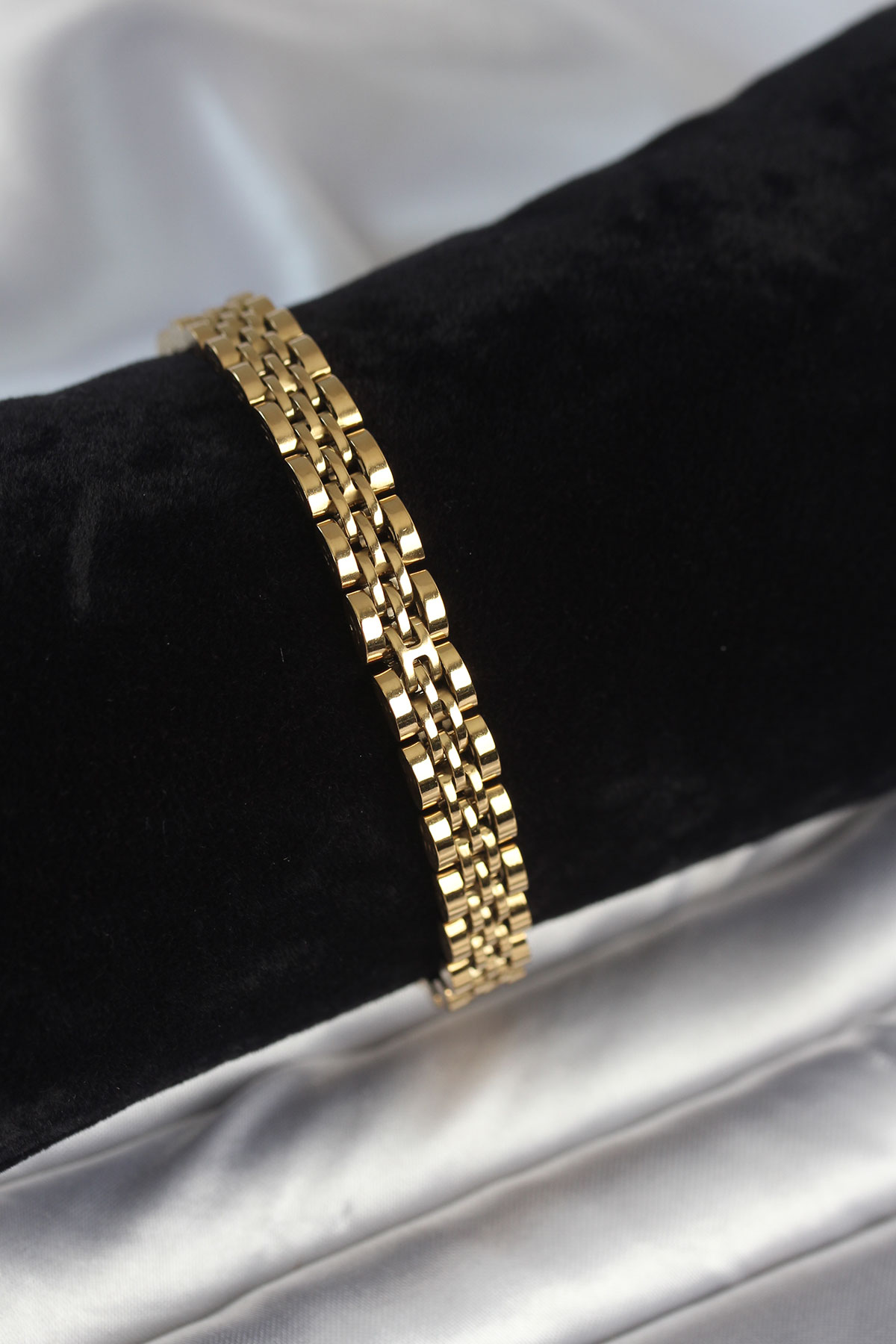 316L Çelik 7 mm Kalınlıkta Gold Renkli Erkek Bileklik 5886 1 316L Çelik 7 mm Kalınlıkta Gold Renkli Erkek Bileklik 5886